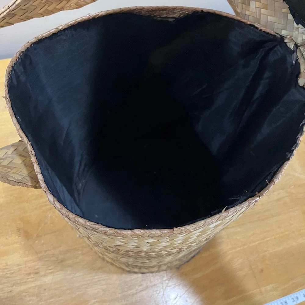 Vtg Hand Woven Pandanus Leaf Basket Lid Handle Lined Boho Tropical Tribal Decor‎